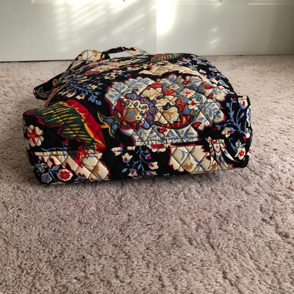Vera Bradley Tote - Picture 4 of 6